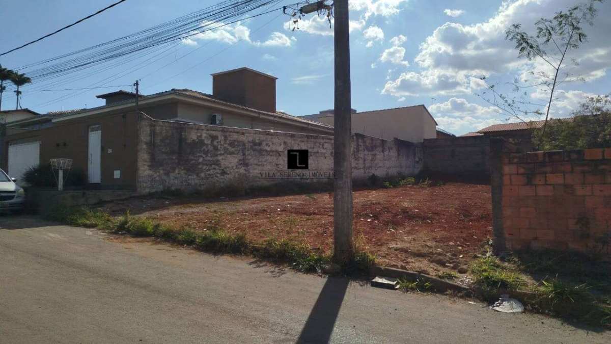 Lote plano de 360 m² a venda no bairro Mata Grande em Sete Lagoas MG  Lote plano de 360 m², murado, Infraestrutura completa, água, energia, asfalto